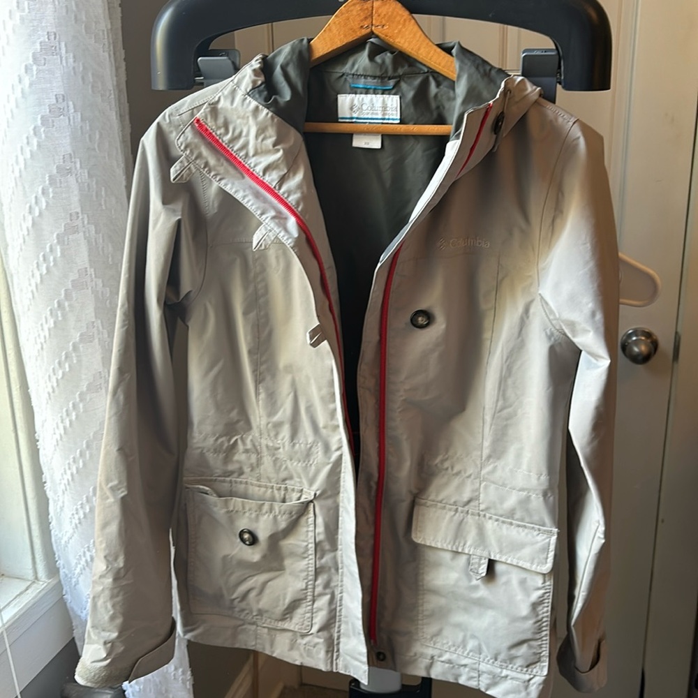 Columbia rain jacket
